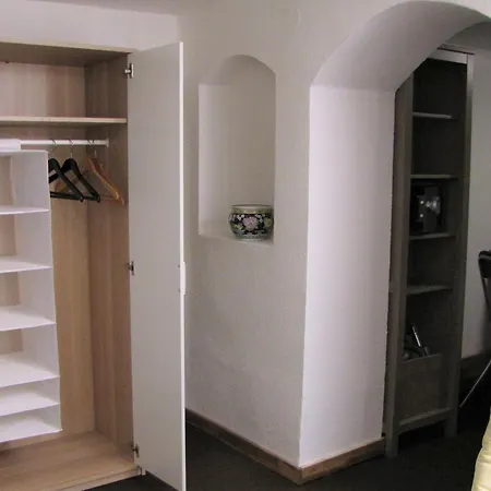 Hugo37 Am Bergpark * Kassel